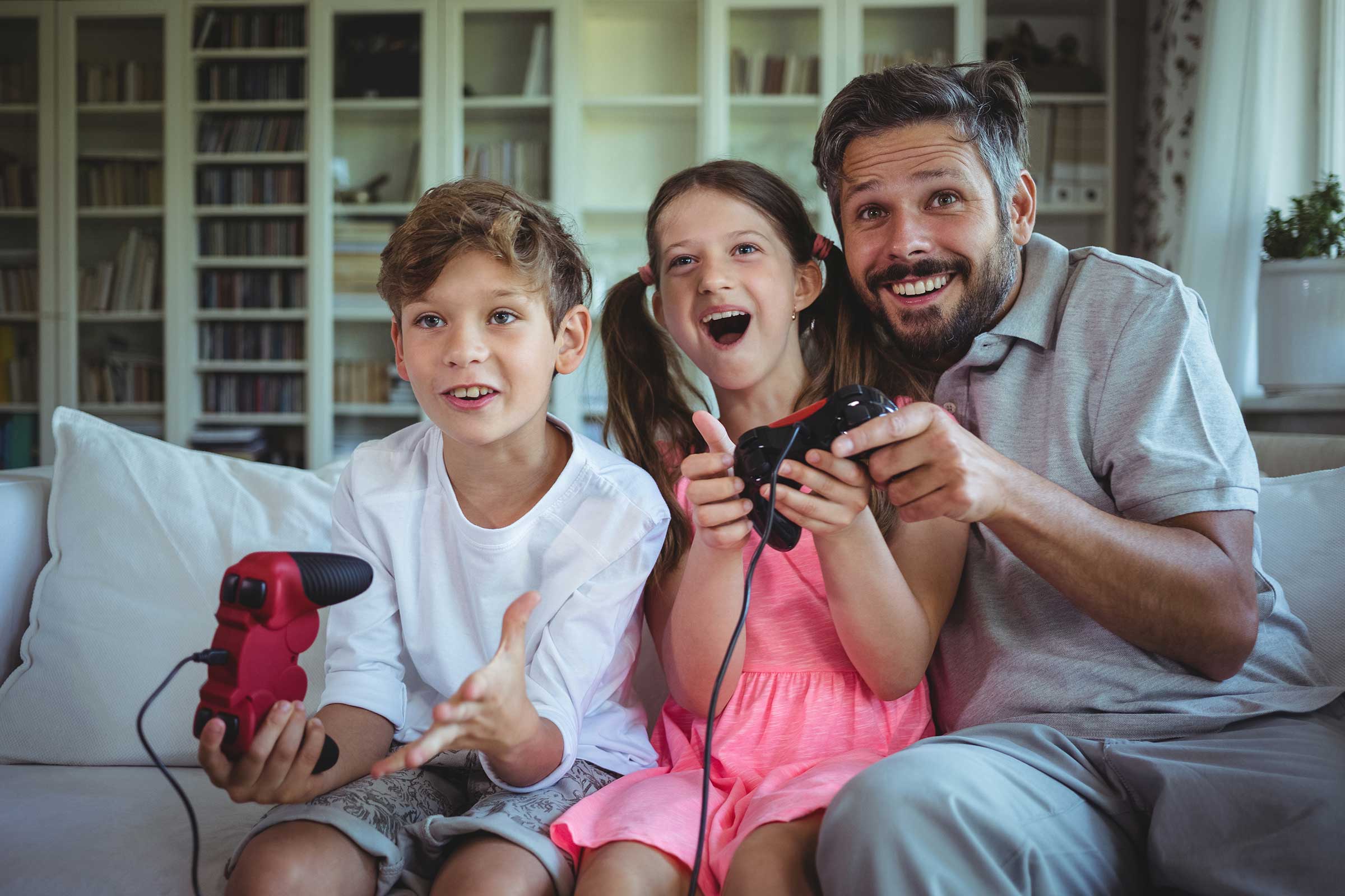 enfant-ado-jeux-video.jpg